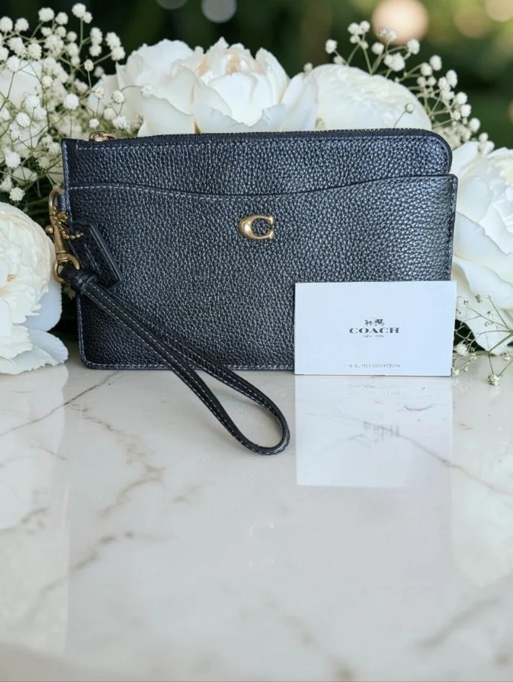 NWT Coach Black Pebbled Leather Wristlet with Gold 'C' Accent